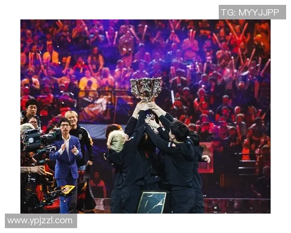 FPX在大师赛中的团队协作表现分析与战术解读